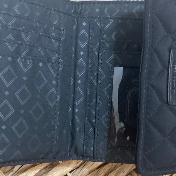 🆕 “Moonless Night” Vera Bradley Black Quilted Tri-Fold Wallet! HTF! 💥 - Picture 3 of 11